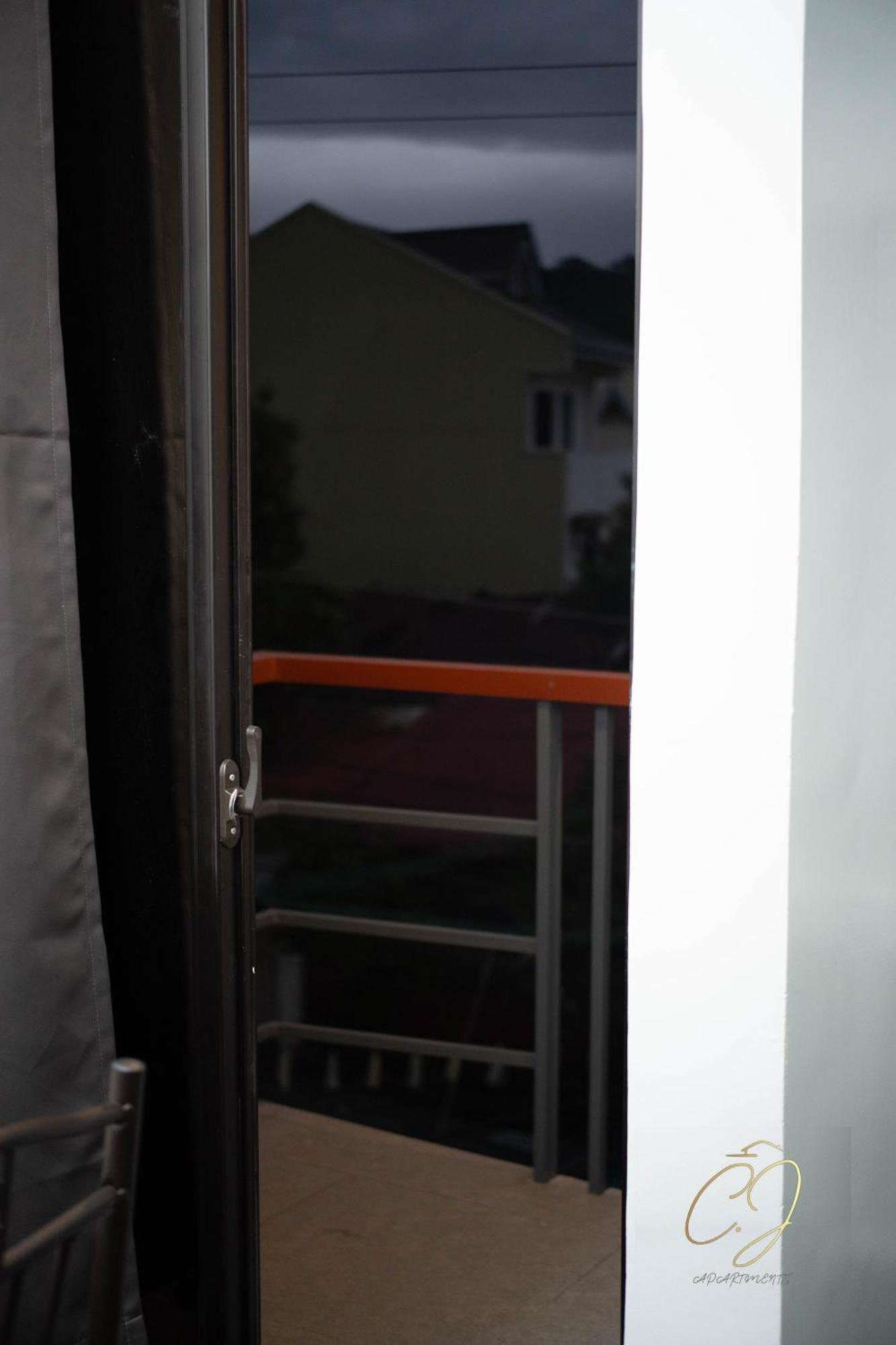 Cj Apartments 奥隆阿波 外观 照片